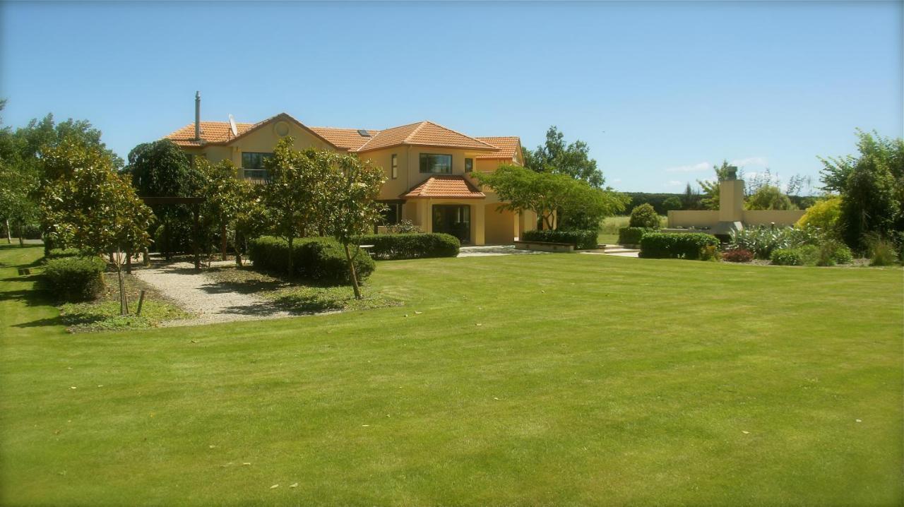 Tuscany Downs Estate Darfield Extérieur photo