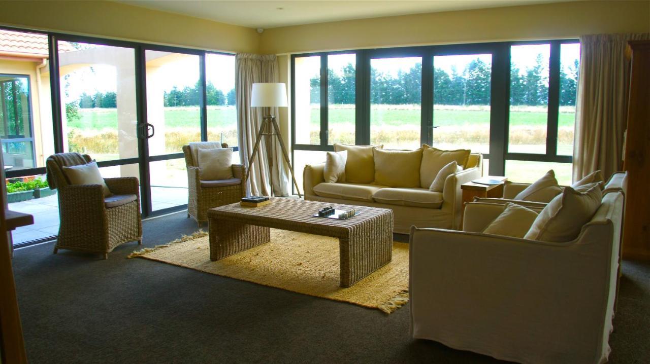 Tuscany Downs Estate Darfield Extérieur photo