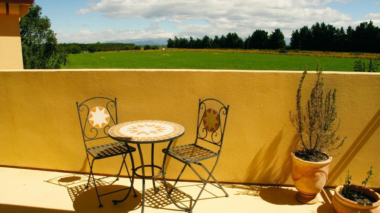 Tuscany Downs Estate Darfield Extérieur photo